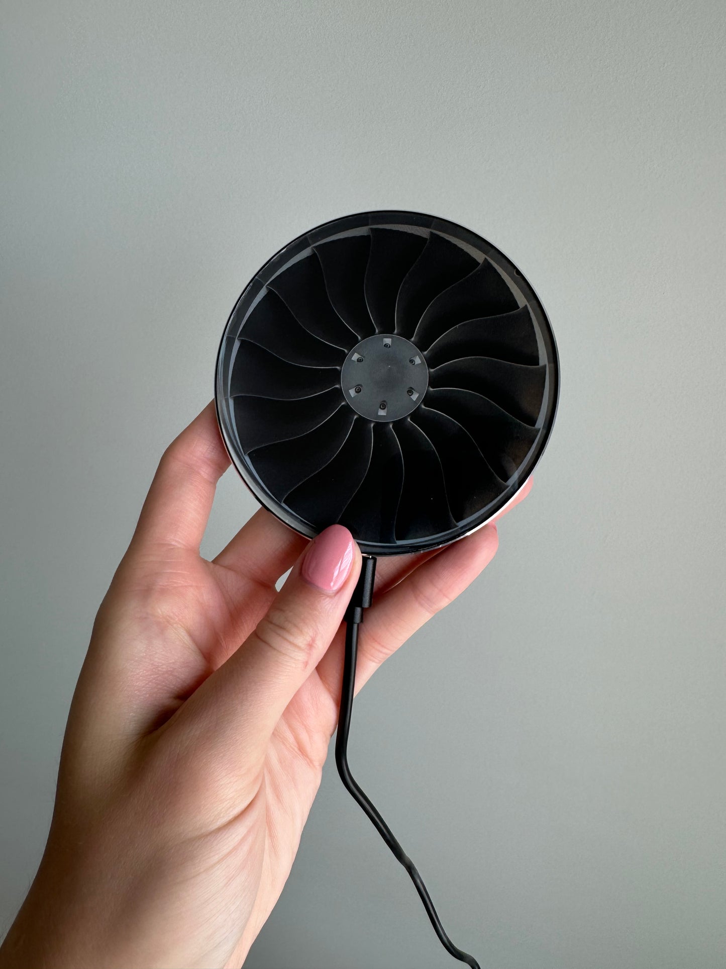 Jet Engine Wireless Charger